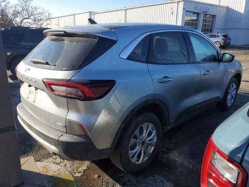 Certified 2023 Ford Escape Active image 3