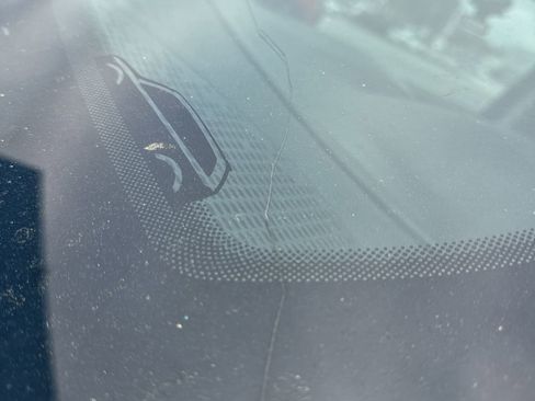 Used 2019 Dodge Journey SE image 13