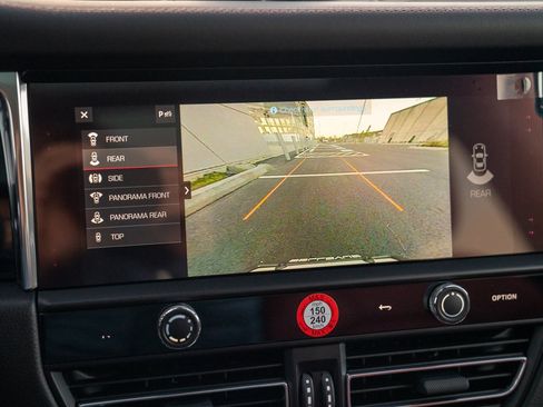 Certified 2026 Porsche Macan Turbo AWD/4WD image 19