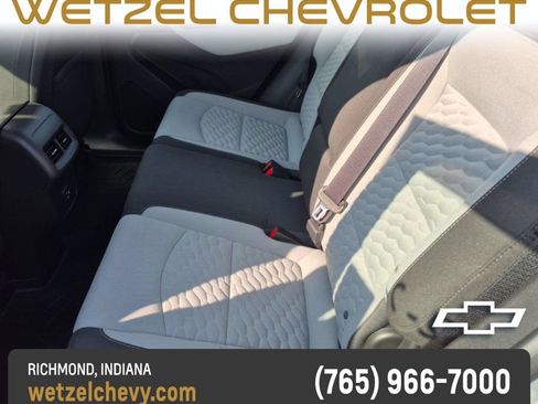 Used 2020 Chevrolet Equinox LS AWD/4WD image 6