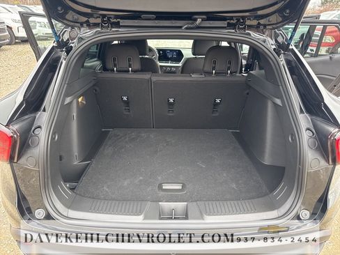 Used 2025 Chevrolet Trax RS w/ Driver Confidence Package image 30