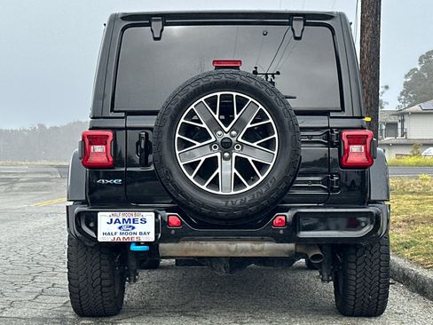 Used 2024 Jeep Wrangler High Altitude AWD/4WD image 4
