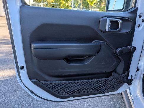 Used 2021 Jeep Wrangler Unlimited Sport image 12