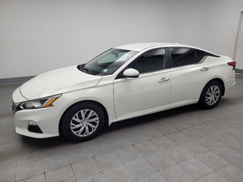 Used 2019 Nissan Altima 2.5 S FWD image 2