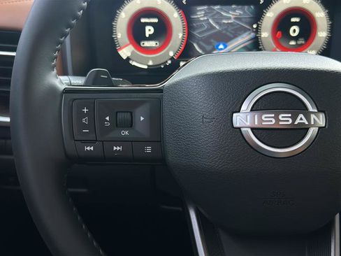 Used 2026 Nissan Rogue Platinum w/ Platinum Premium Package AWD/4WD image 32