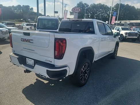 Used 2025 GMC Sierra 1500 AT4 w/ AT4 Premium Package AWD/4WD image 7