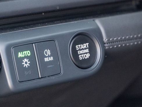 Certified 2025 Porsche Panamera GTS image 28