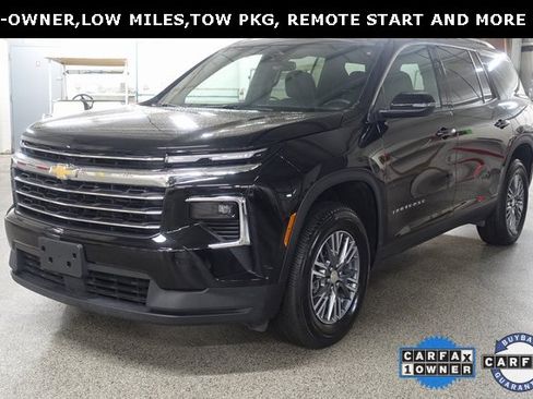Used 2025 Chevrolet Traverse LT image 3