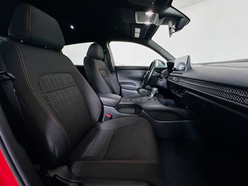 Used 2025 Honda HR-V Sport image 29