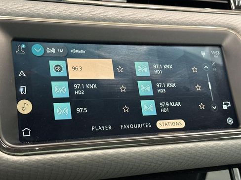 Used 2022 Land Rover Range Rover Evoque R-Dynamic S image 27