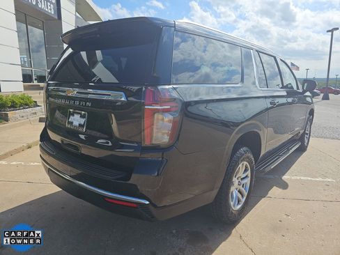 Used 2024 Chevrolet Suburban LT AWD/4WD image 4