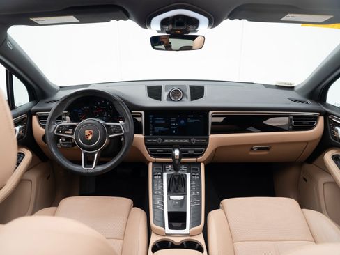 Certified 2019 Porsche Macan image 29