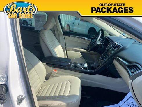 Used 2019 Ford Fusion SEL FWD image 14