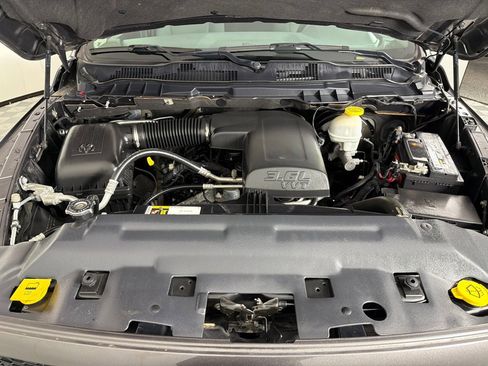 Used 2017 RAM 1500 Express image 25