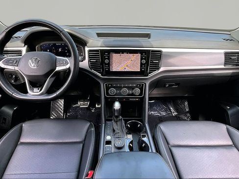 Used 2023 Volkswagen Atlas SEL R-Line AWD/4WD image 7