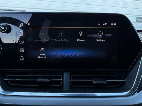 Used 2025 Chevrolet Trax LT image 26