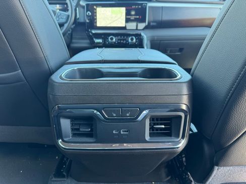 Used 2024 GMC Sierra 3500 Denali w/ Denali Reserve Package image 24