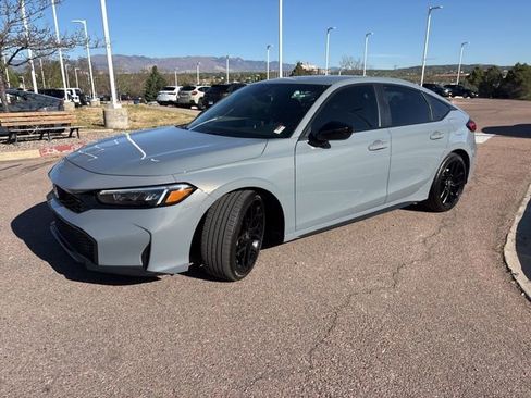 Used 2025 Honda Civic Sport image 3