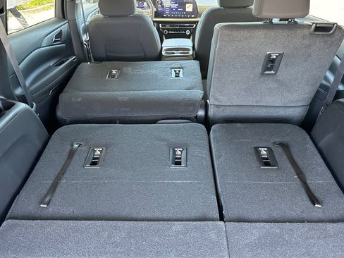 New 2026 Chevrolet Traverse LT w/ Driver Confidence Package FWD image 18