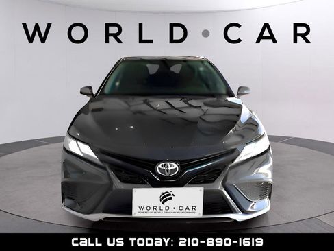 Used 2022 Toyota Camry XSE image 2