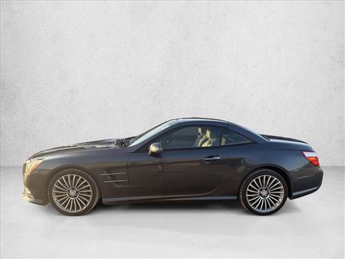 Used 2013 Mercedes-Benz SL 550 image 2