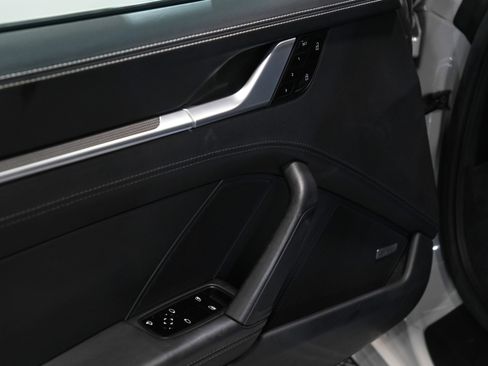 Used 2020 Porsche 911 Carrera 4S image 24