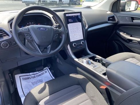 New 2024 Ford Edge SE image 13