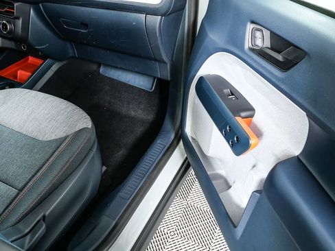 Used 2022 Ford Maverick XLT image 30