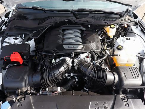 Used 2025 Ford Mustang GT RWD image 13