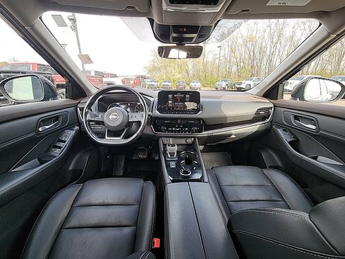 Used 2022 Nissan Rogue SL w/ SL Premium Package image 30