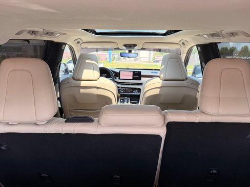 Used 2023 INFINITI QX60 Sensory w/ Vision Package AWD/4WD image 39
