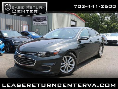 Used 2018 Chevrolet Malibu LT FWD image 1