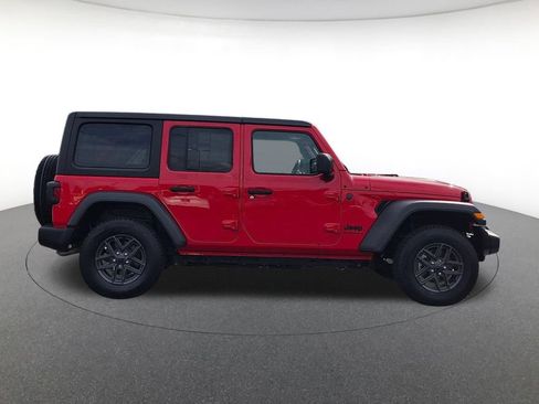 Used 2025 Jeep Wrangler Unlimited Sport AWD/4WD image 4