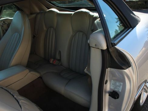 Used 2000 Jaguar XK8 image 29