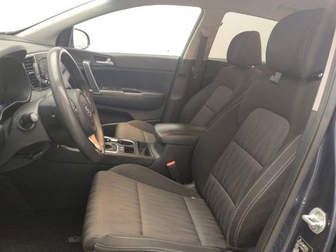 Used 2019 Kia Sportage LX FWD image 17