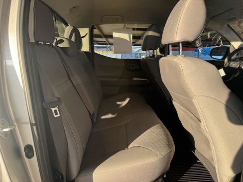 Used 2023 Toyota Tacoma SR5 image 33