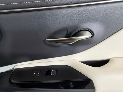 New 2025 Lexus ES 350 w/ Premium Package image 35