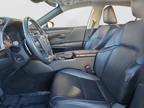 Used 2019 Lexus ES 350 w/ Premium Package image 17