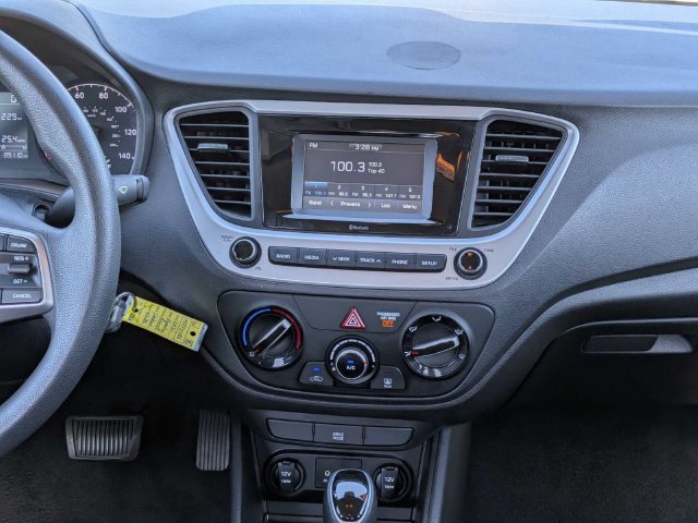 Used 2021 Hyundai Accent SE FWD image 16