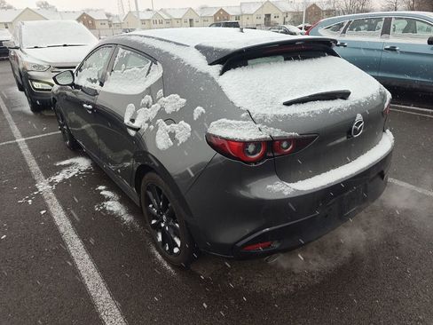 Used 2023 MAZDA MAZDA3 Hatchback w/Premium Plus Pkg image 4