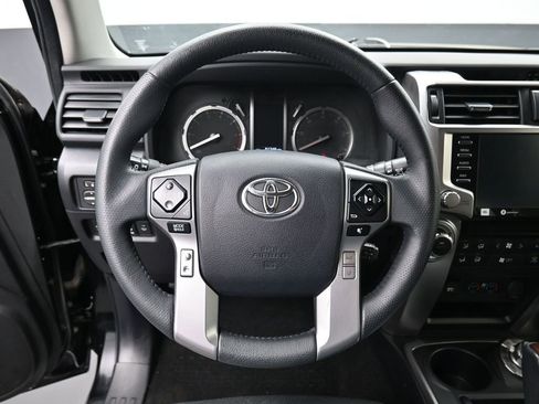 Certified 2022 Toyota 4Runner Limited AWD/4WD image 17