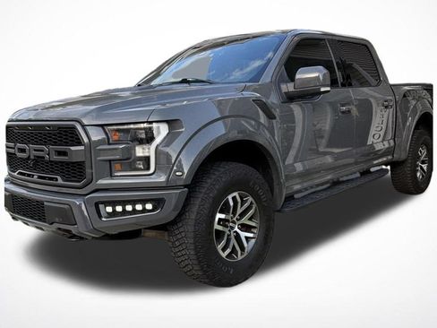 Used 2018 Ford F150 Raptor w/ Equipment Group 802A Luxury AWD/4WD image 3