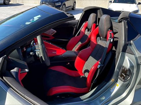 Used 2024 Chevrolet Corvette Stingray Premium Conv w/ Z51 Performance Package image 7