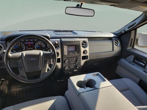 Used 2013 Ford F150 XLT w/ XLT Chrome Pkg image 17