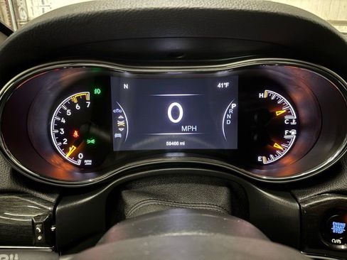 Used 2021 Jeep Grand Cherokee Trailhawk w/ Trailhawk Luxury Group image 14