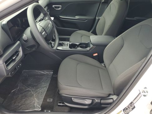 New 2026 Kia K4 LX image 10