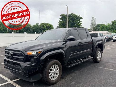 Used 2025 Toyota Tacoma SR RWD image 2