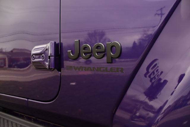 New 2026 Jeep Wrangler Unlimited Sahara AWD/4WD image 2