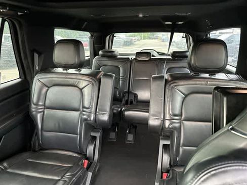 Used 2020 Lincoln Navigator L Reserve w/ Equipment Group 208A Reserve AWD/4WD image 6