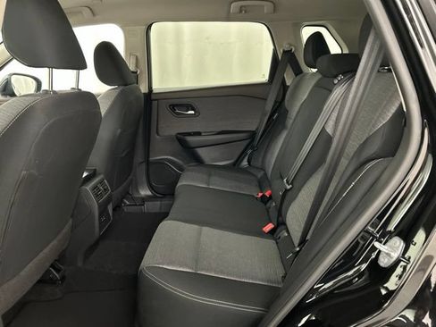 Used 2023 Nissan Rogue SV FWD image 20